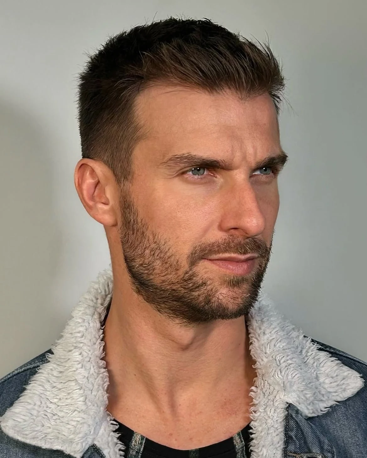 Corte masculino curto